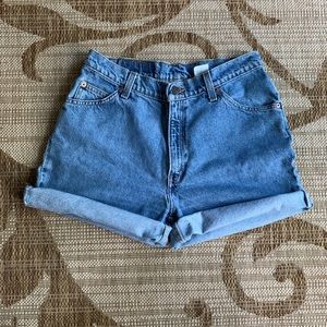 Levi’s denim shorts.
